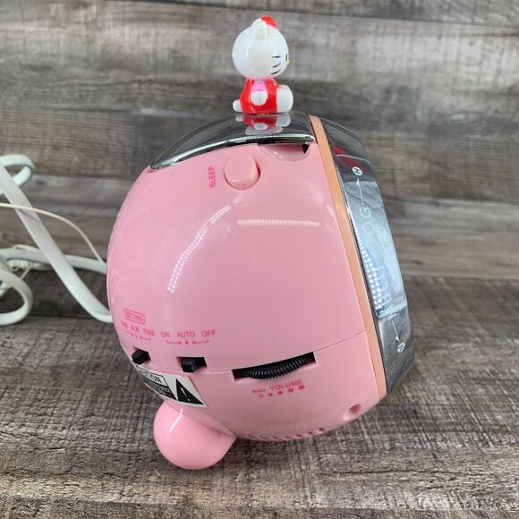 Hello Kitty Clock Pink AM/FM Projection Radio - Picture 2 of 11